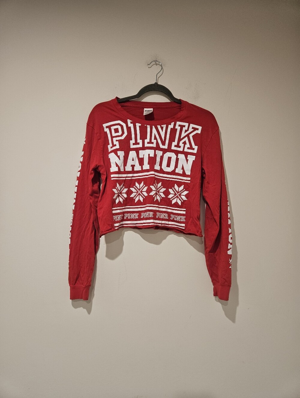 PINK Victoria's Secret Red Graphic Long Sleeve Crop Top, Size Medium